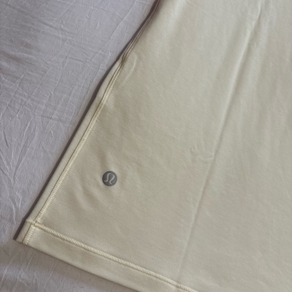 lululemon Jersey training short sleeve *Graphic - Picture 6 of 7